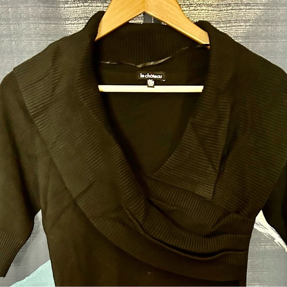 NWOT Flattering Le Chateau Sweater Dress - Picture 4 of 5